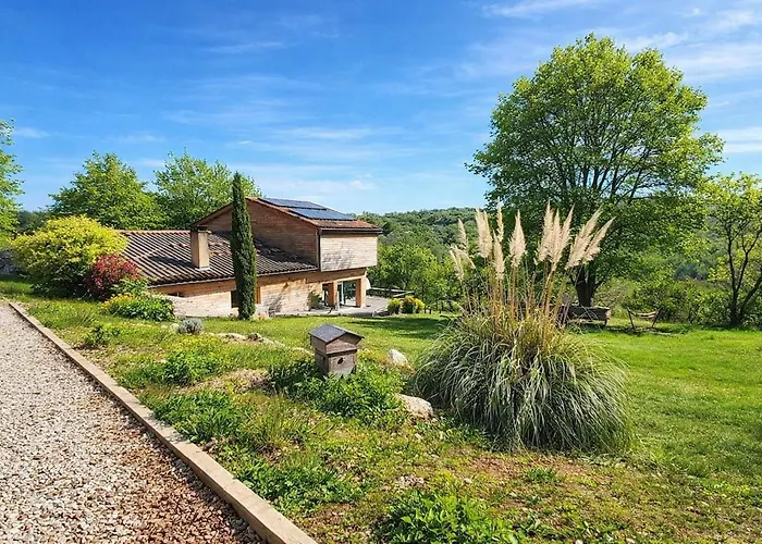 échappée Quercynoise, Pause Nature Et Détente Hébergement de vacances Le Boulvé