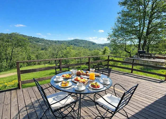 échappée Quercynoise, Pause Nature Et Détente Hébergement de vacances Le Boulvé